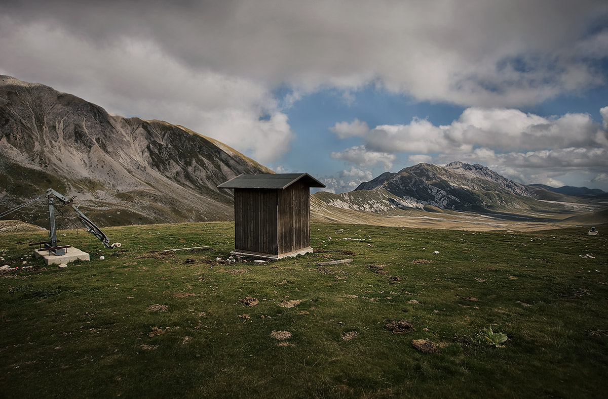 Giuseppe Sapori - The Shelter