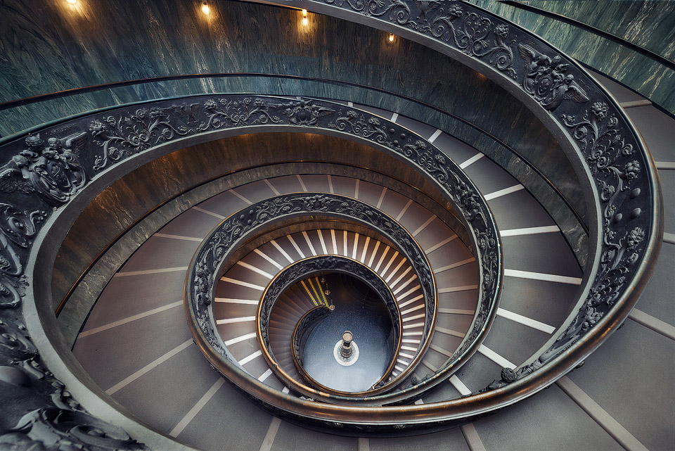 Stairing the Middle